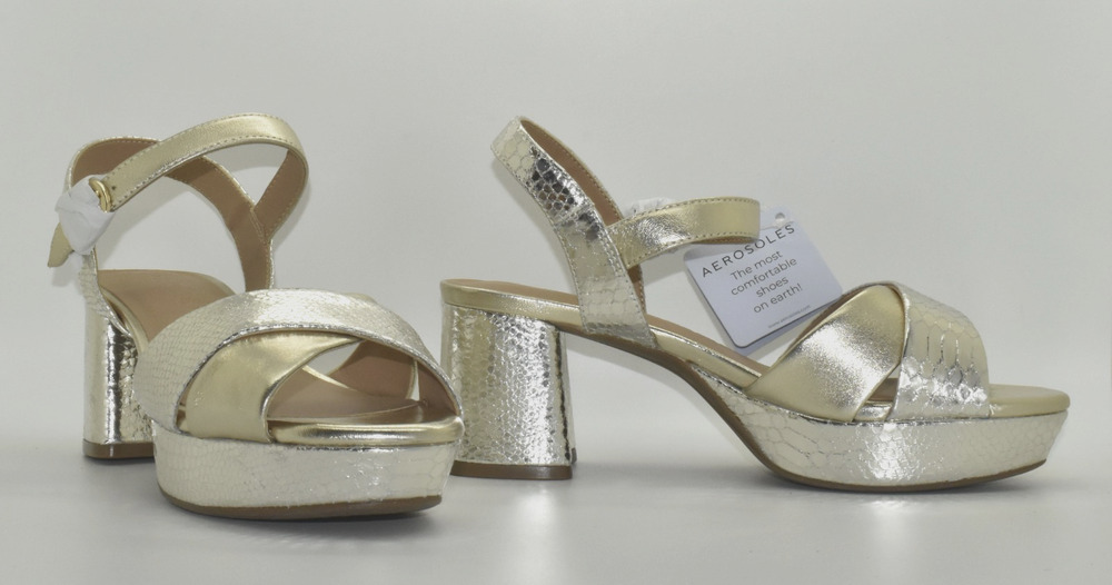 B0 NWOB AEROSOLES Cosmos Soft Gold Metallic Snake Print Platform Sandals Size 8M